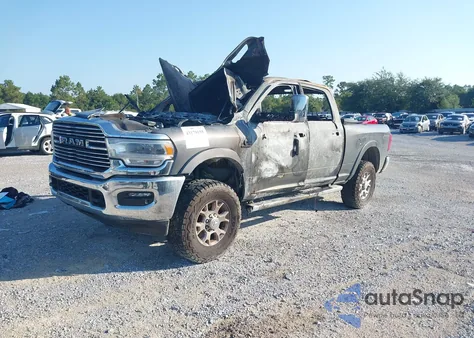 2022 Ram 2500 Laramie 4X4 6'4 Box z USA, uszkodzony, nr VIN 3C6UR5FLXNG305554